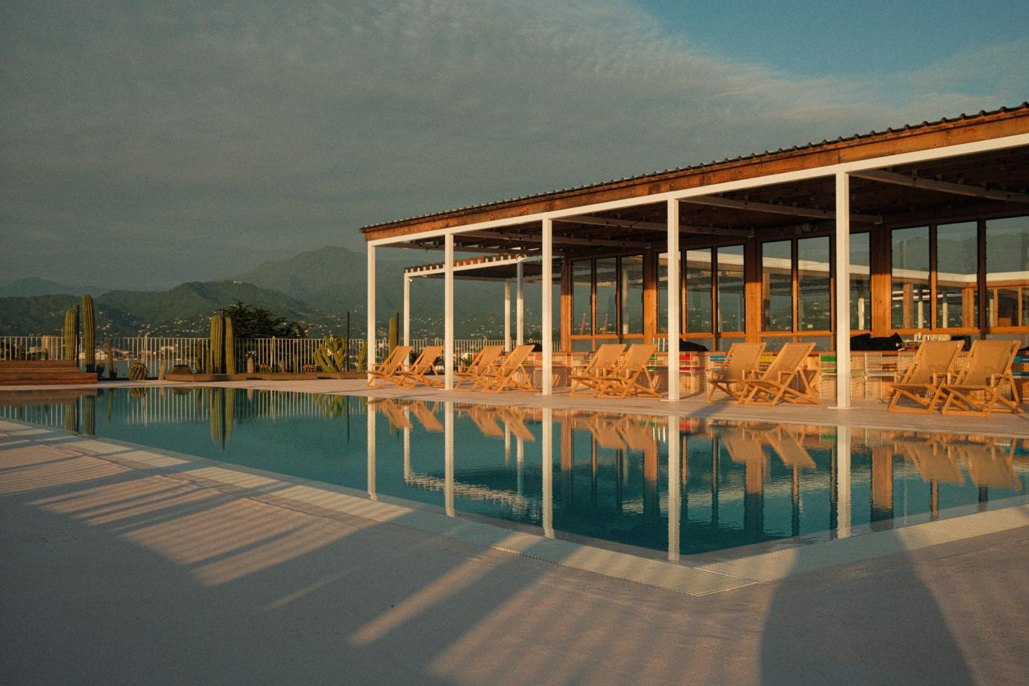 Rooms Hotel Batumi 5*