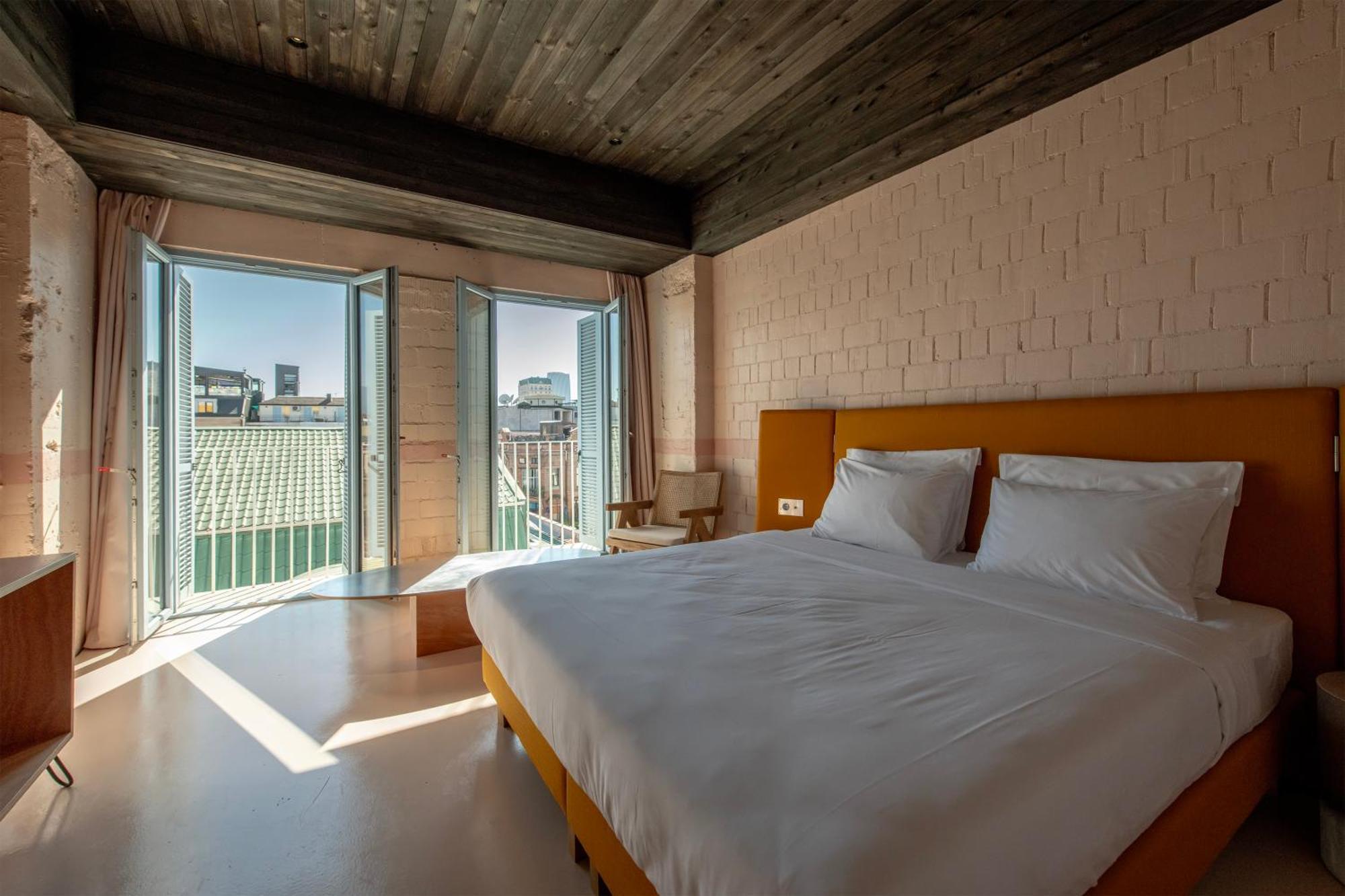 Rooms Hotel Batumi 5*